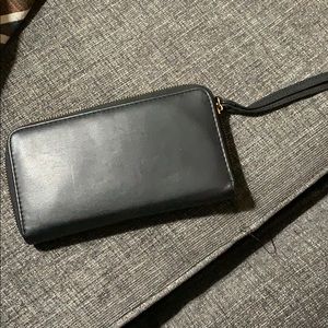 Small portable charging wallet
